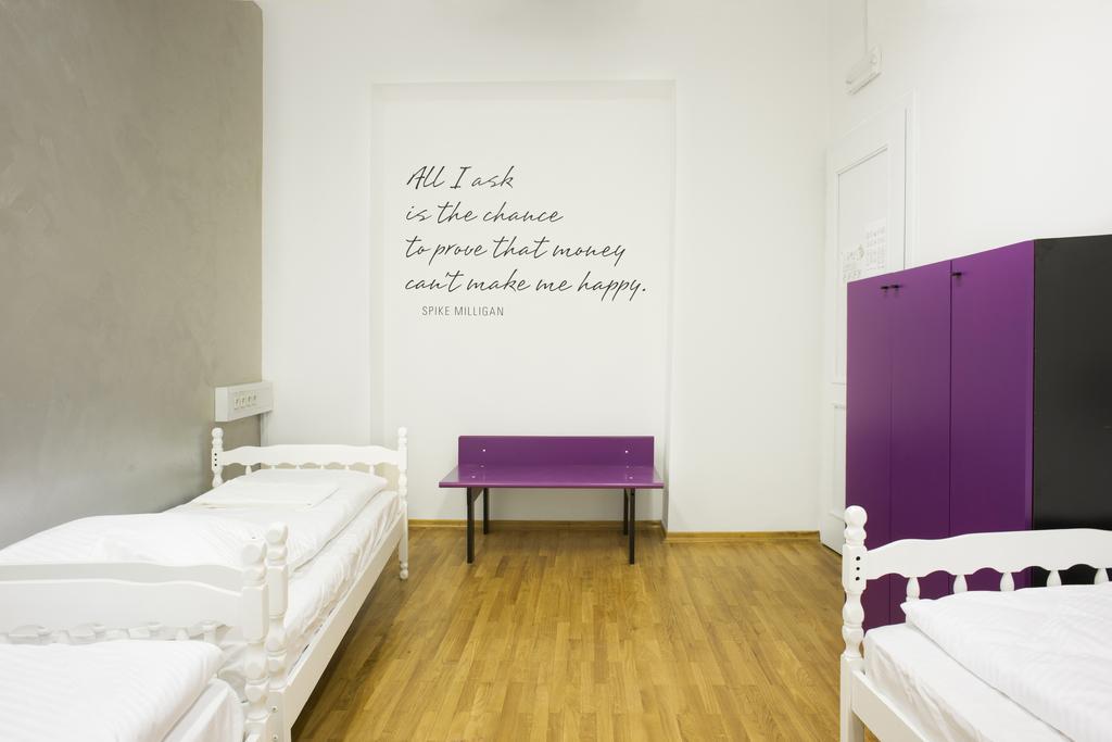 Hostel Tresor Ljubljana Ngoại thất bức ảnh